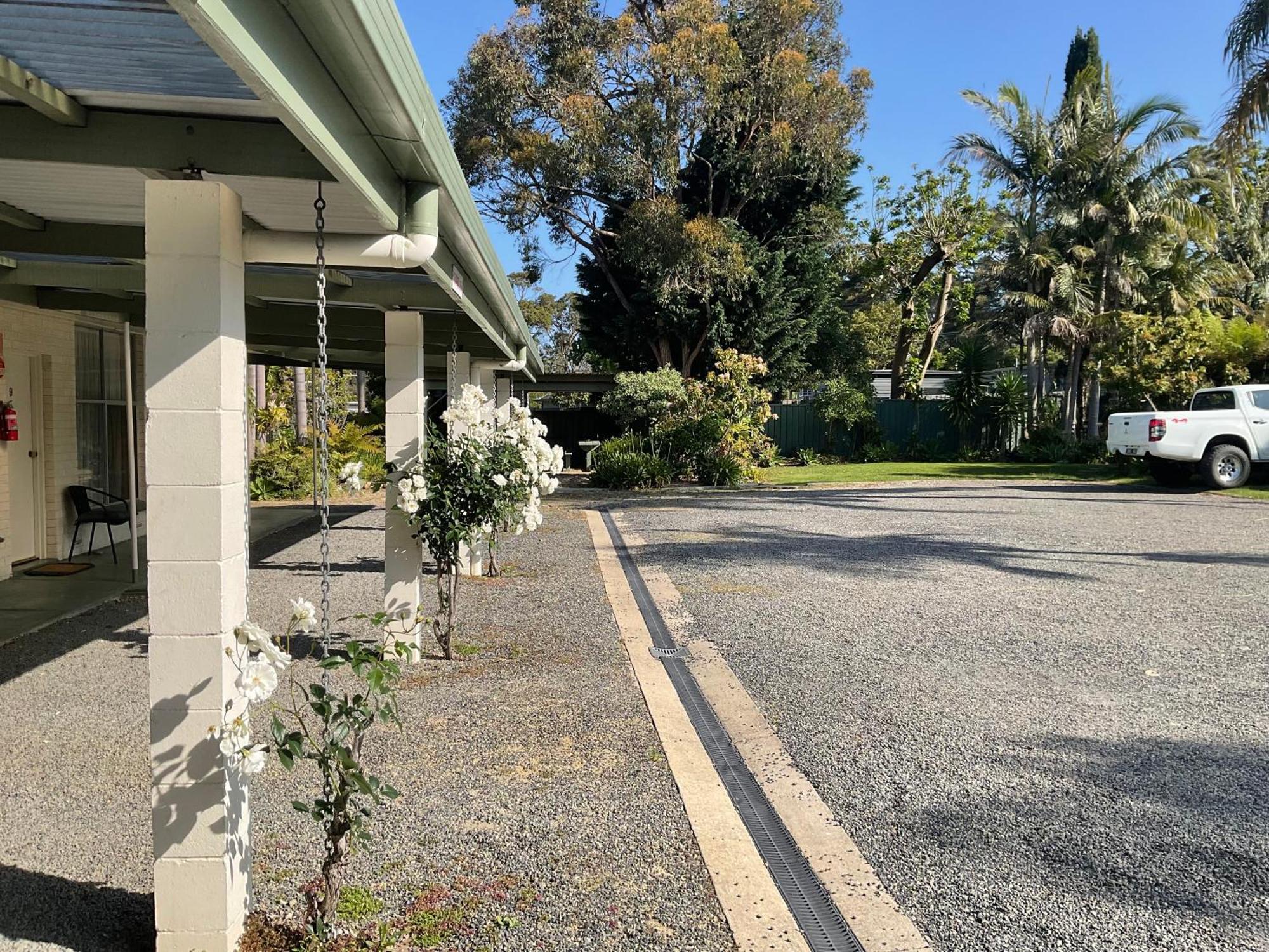 The Silver Bream Motel & Self Contained Units Mallacoota Bagian luar foto