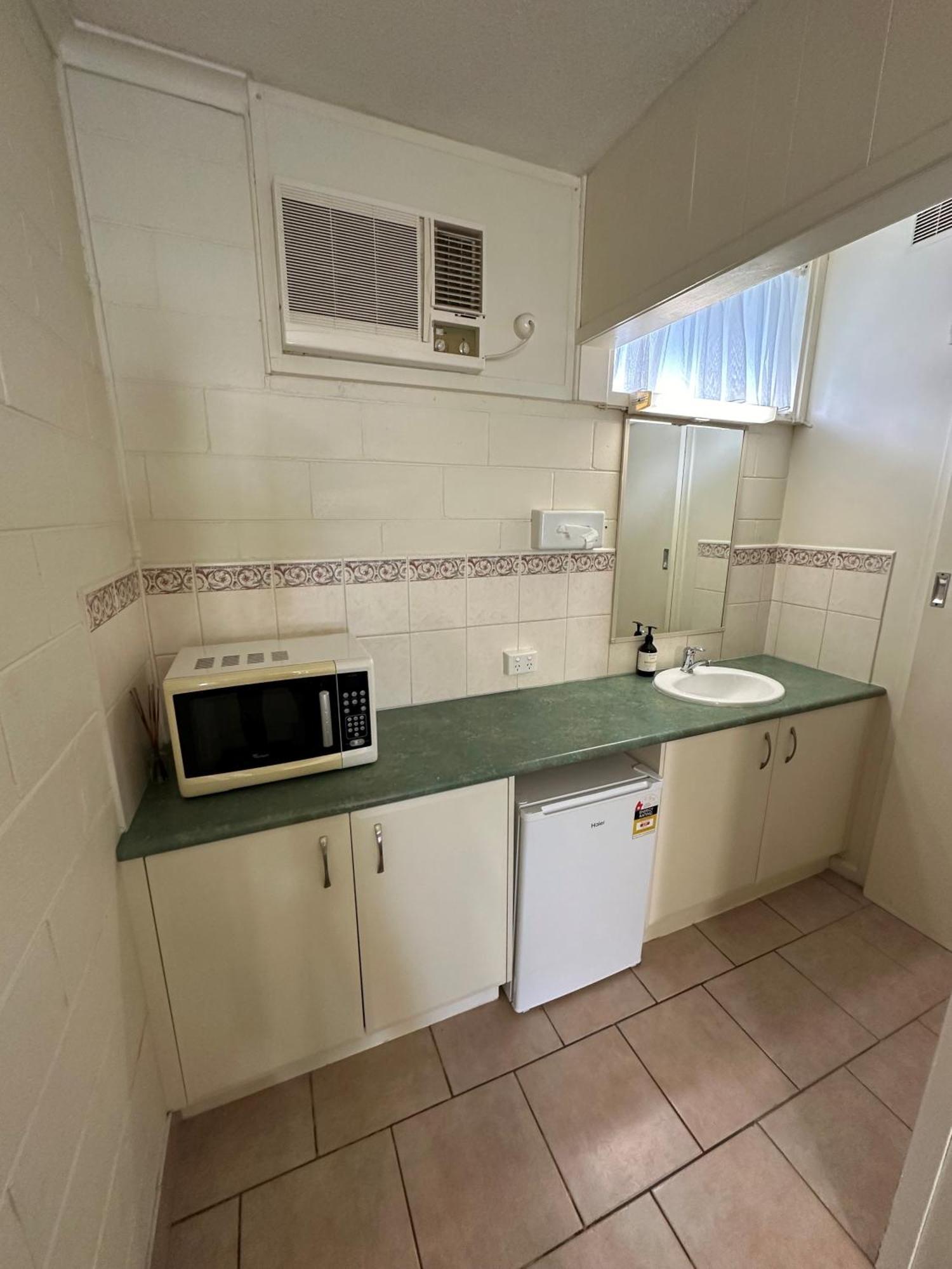 The Silver Bream Motel & Self Contained Units Mallacoota Bagian luar foto