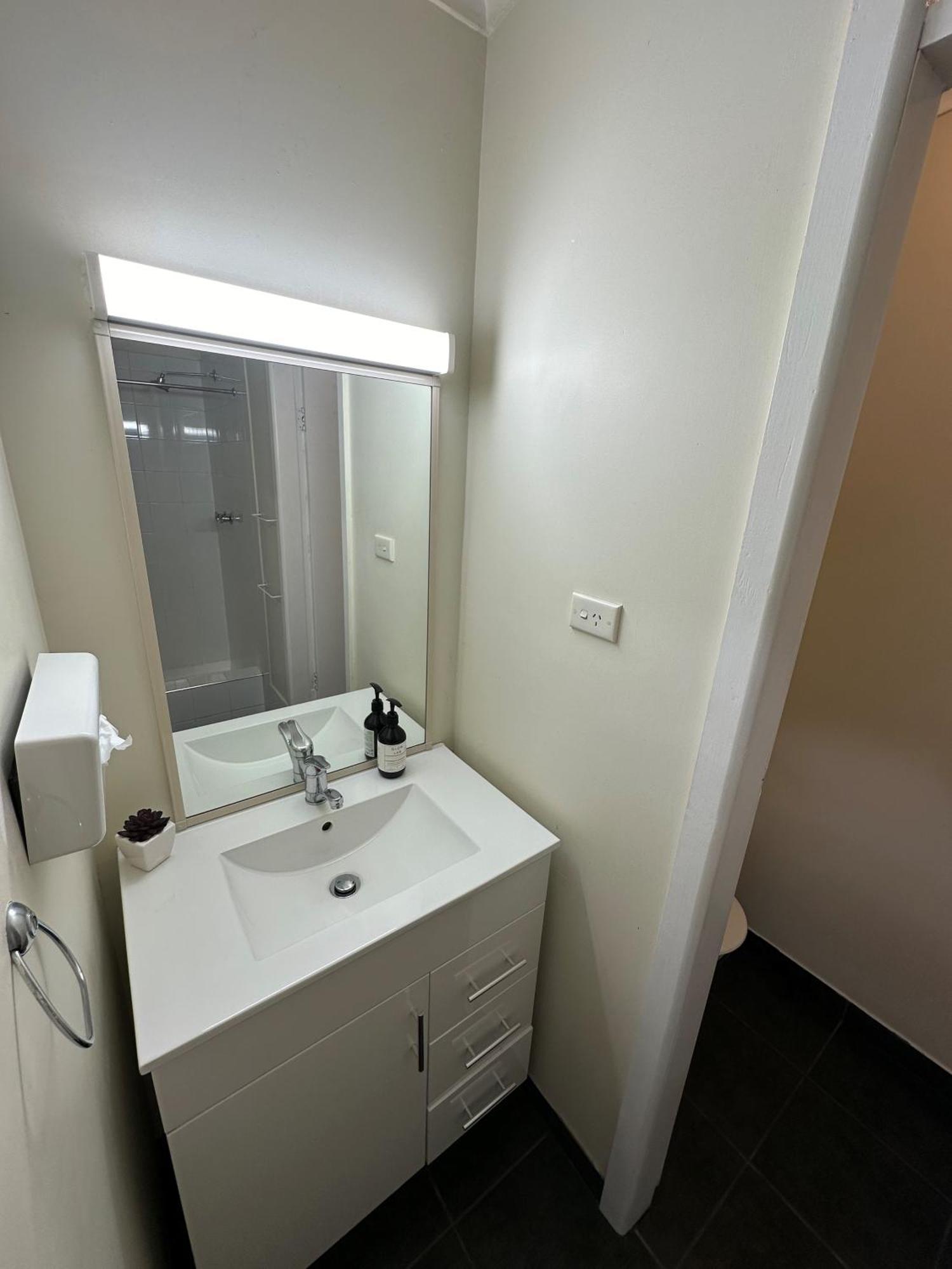 The Silver Bream Motel & Self Contained Units Mallacoota Bagian luar foto