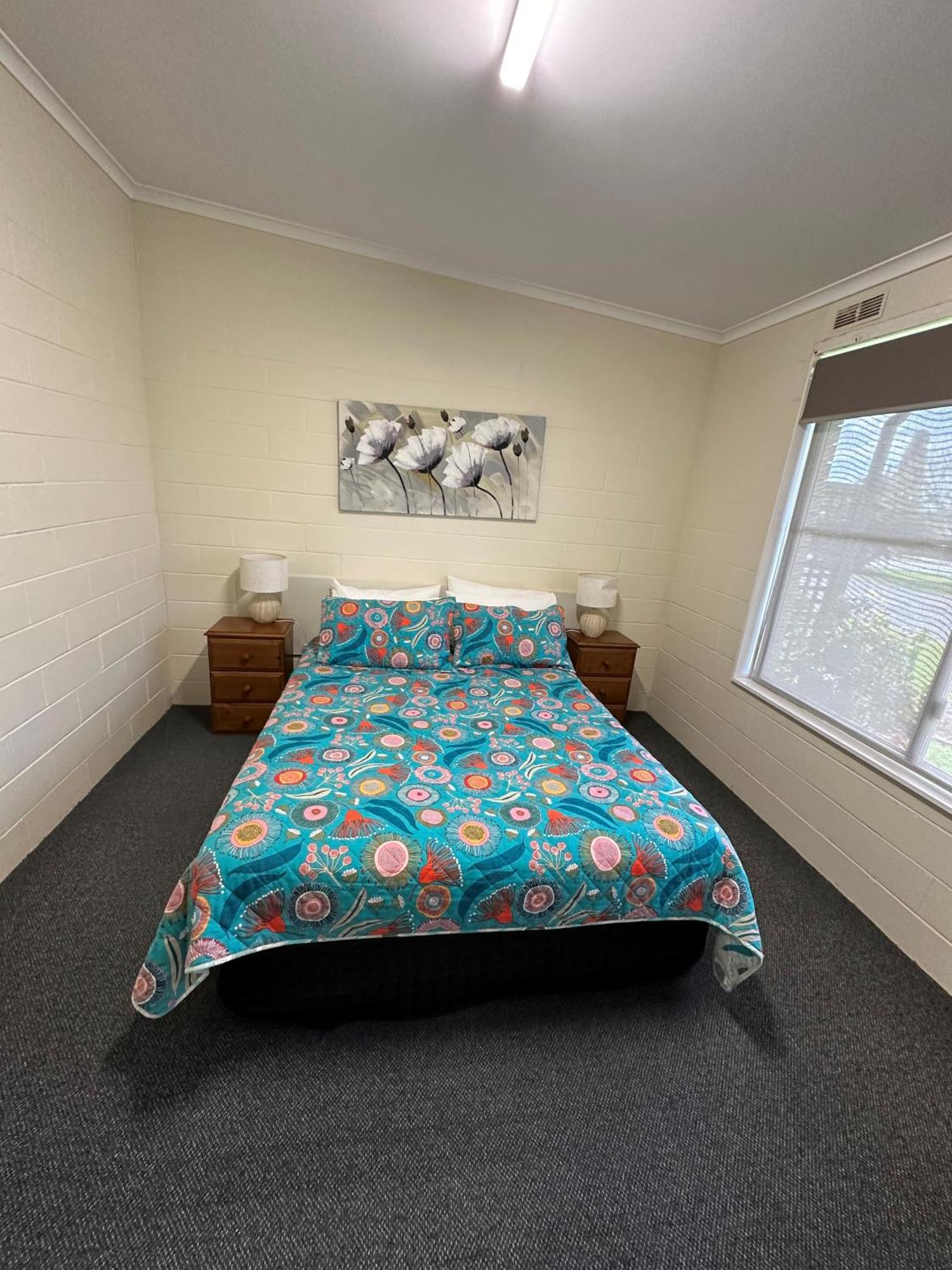 The Silver Bream Motel & Self Contained Units Mallacoota Bagian luar foto