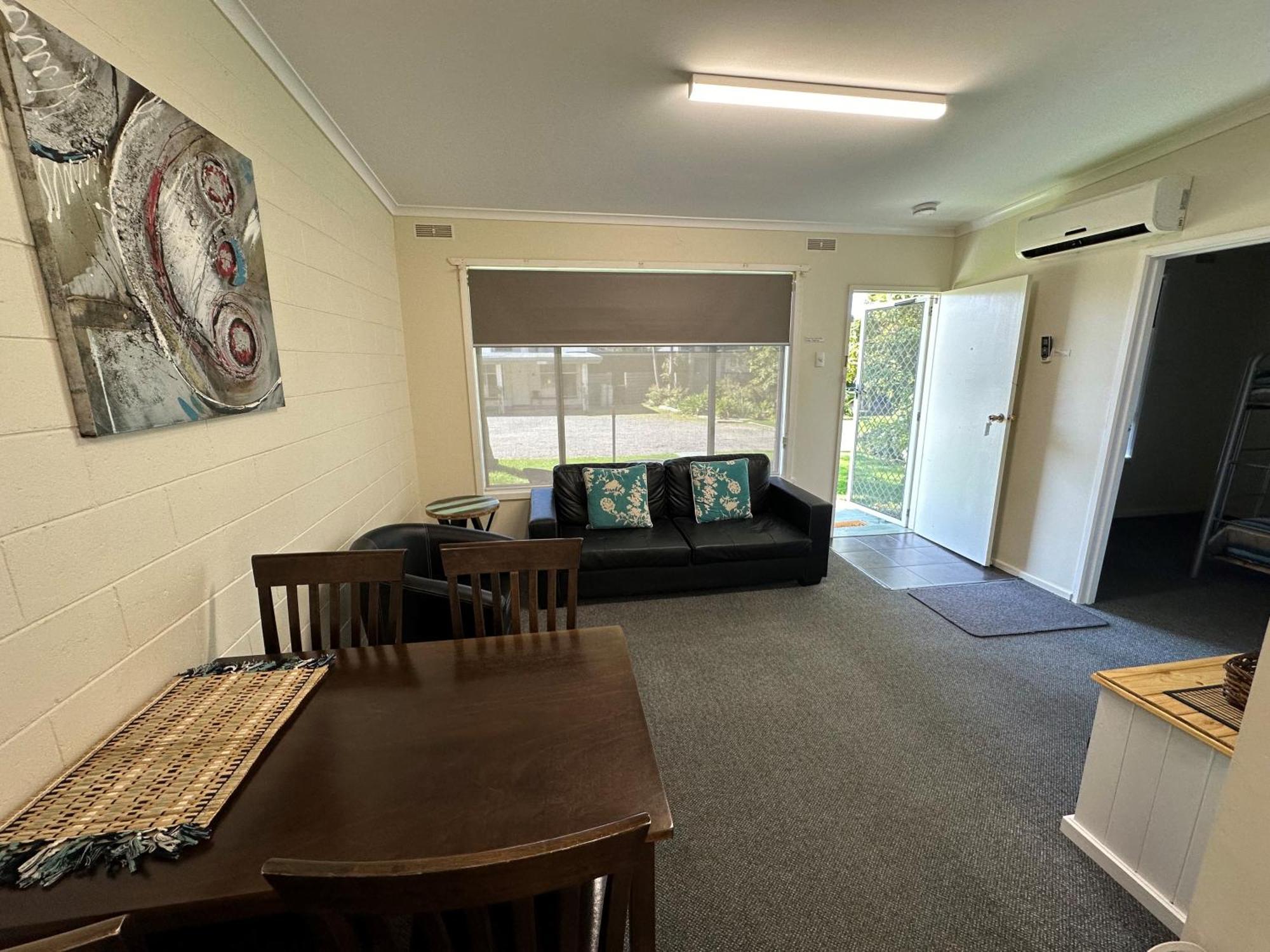 The Silver Bream Motel & Self Contained Units Mallacoota Bagian luar foto