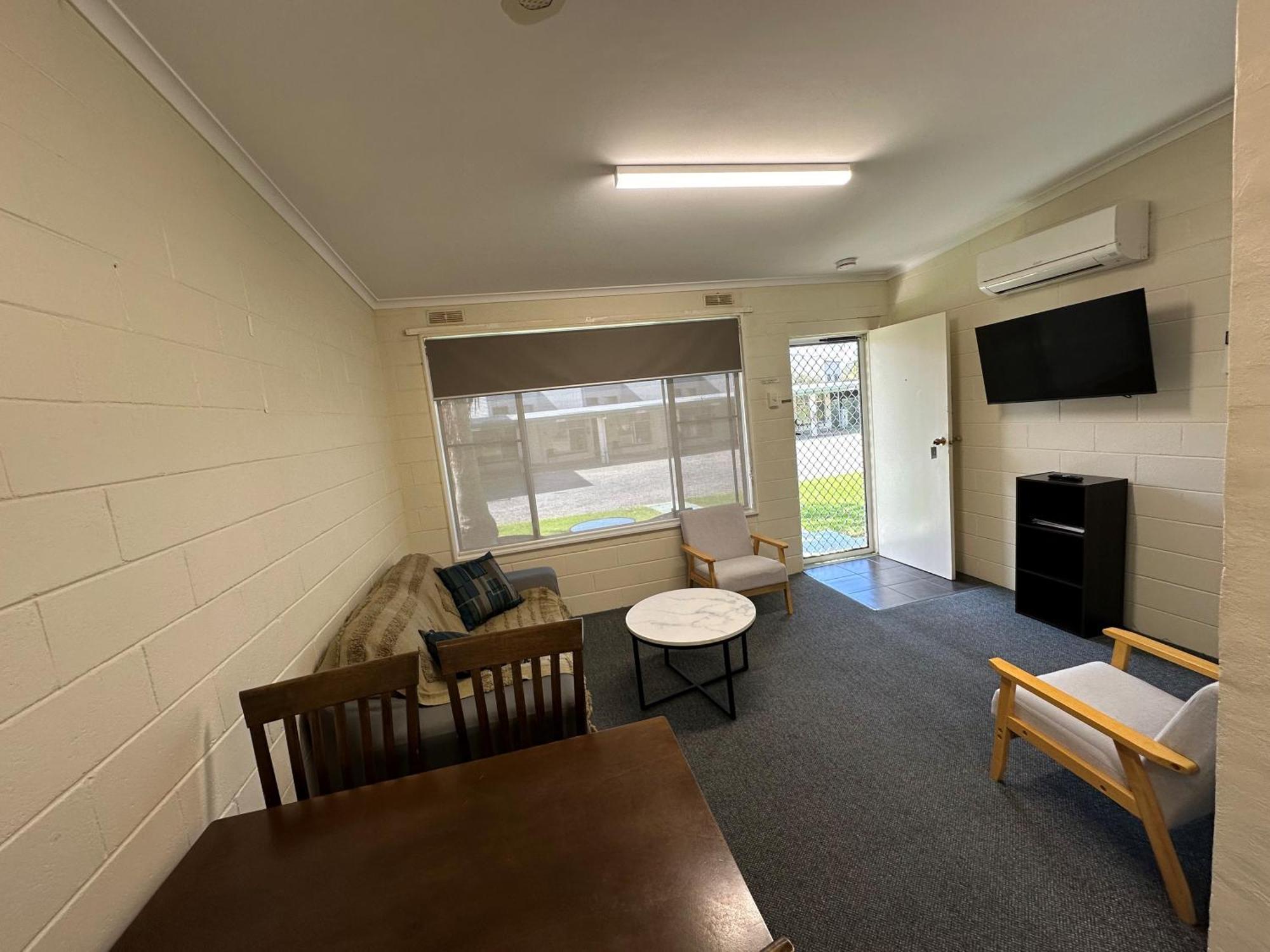 The Silver Bream Motel & Self Contained Units Mallacoota Bagian luar foto